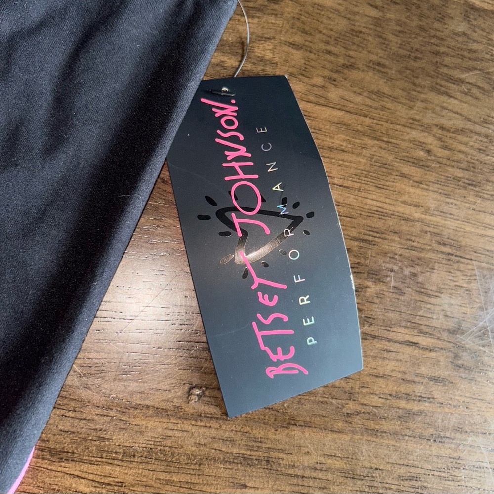 NWT BETSEY JOHNSON performance legging sz small - Picture 4 of 8